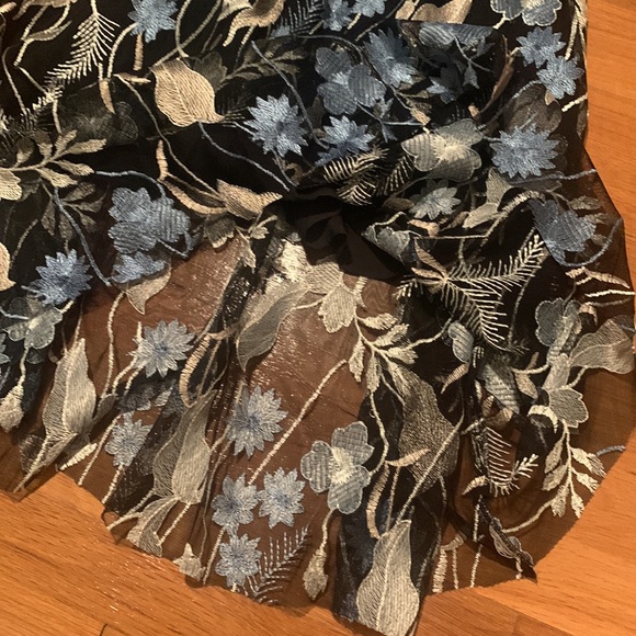 NWT Vince Camuto navy embroidered floral dress - Picture 8 of 10